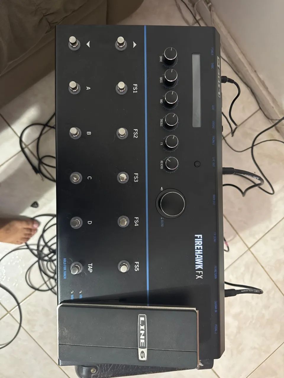 マルチエフェクター】Line 6より、手元で直感的に音色を