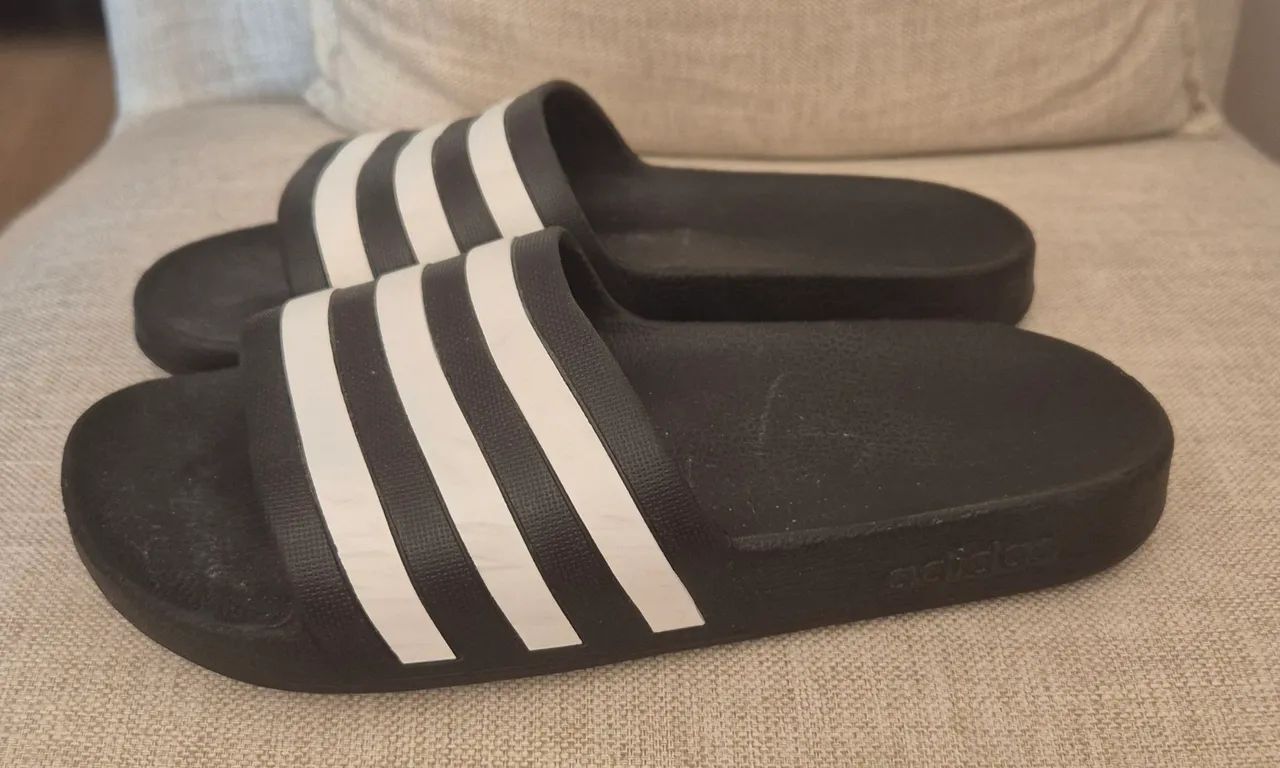 Chinelo Adidas Adilette Slide