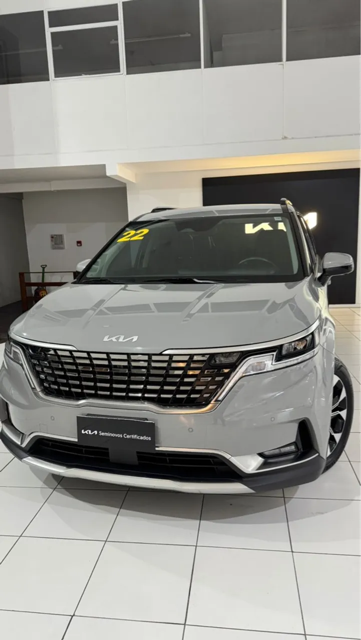 KIA CARNIVAL EX