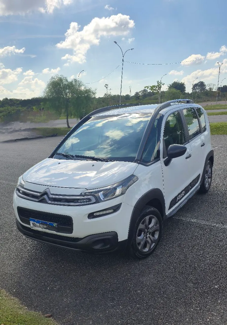 Maravilhoso e raro Aircross com 31.000 kms