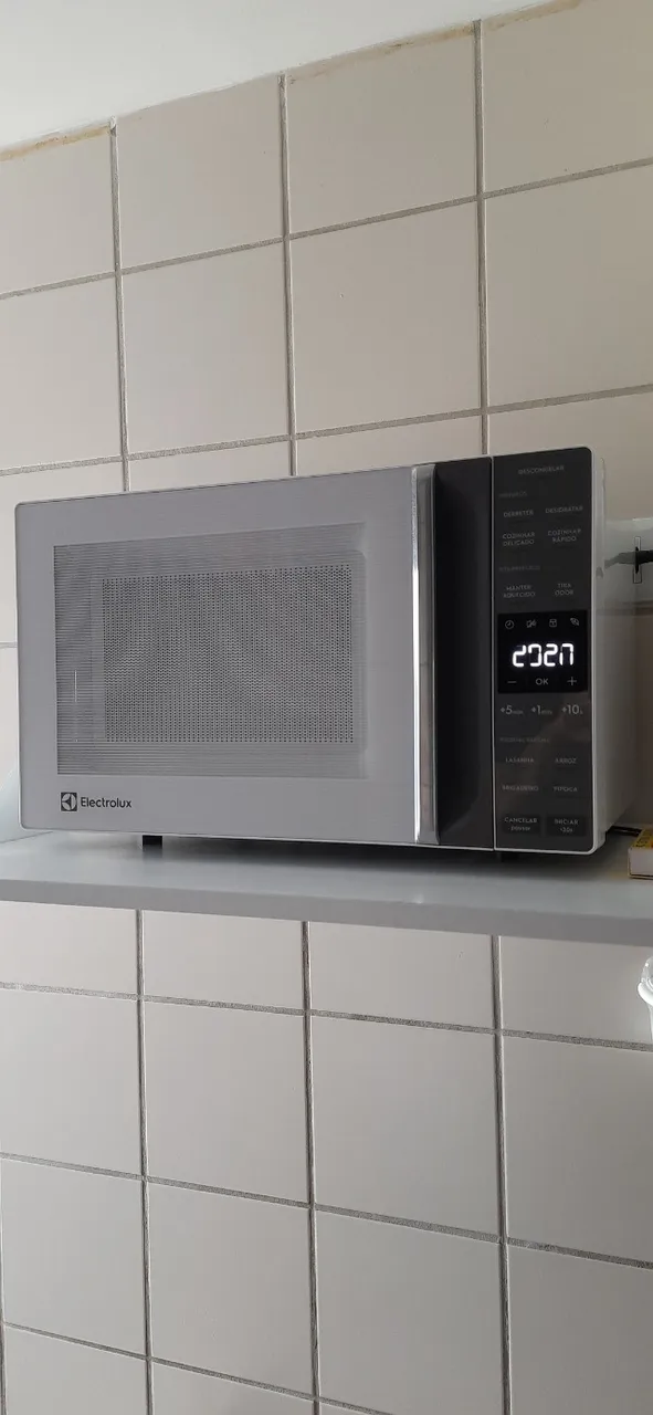 Micro-ondas Electrolux 23L