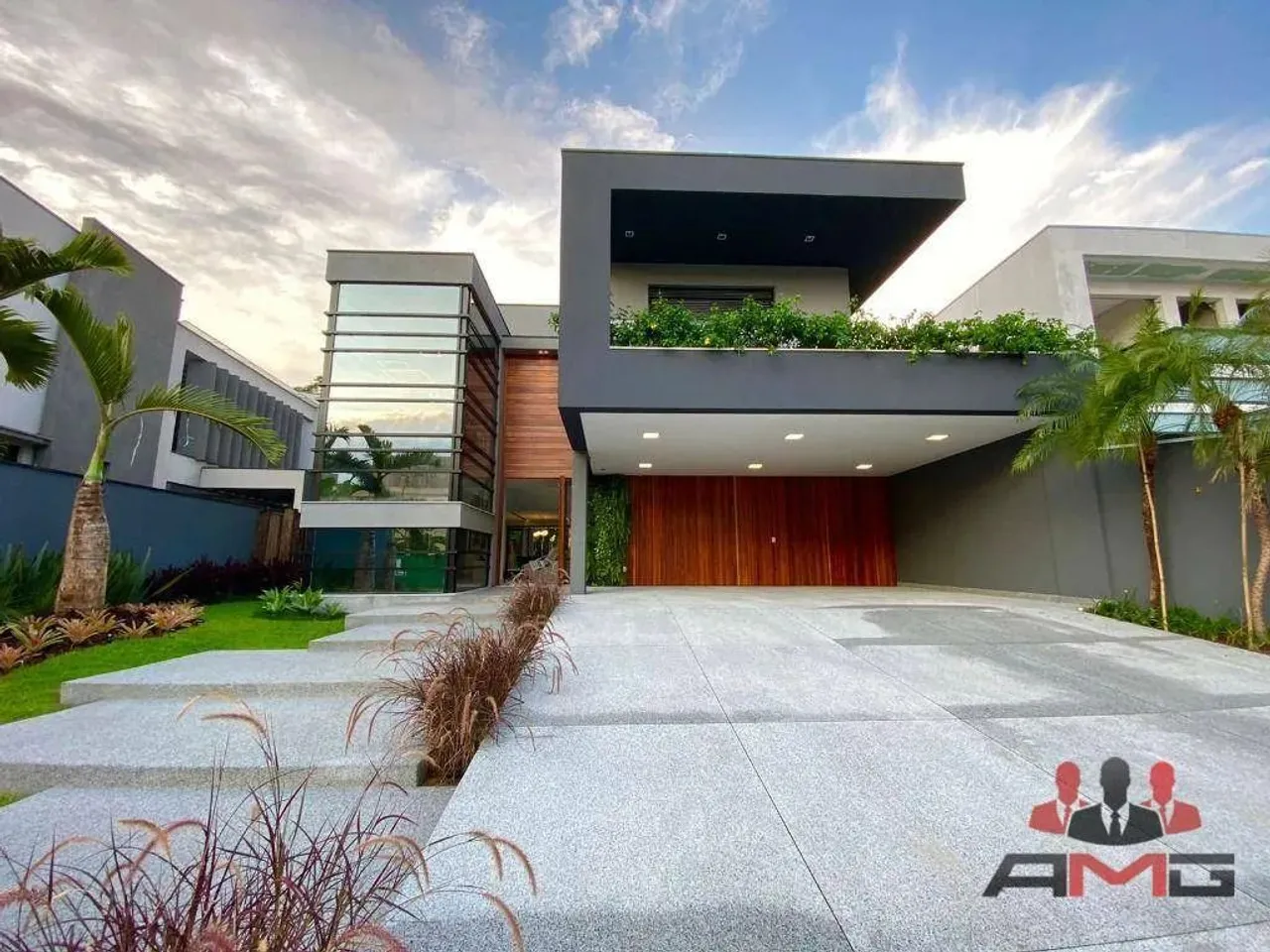 Casa com 8 dormitórios à venda, 625 m² por R$ 12.900.000,00 - Riviera Módulo 17 - Bertioga