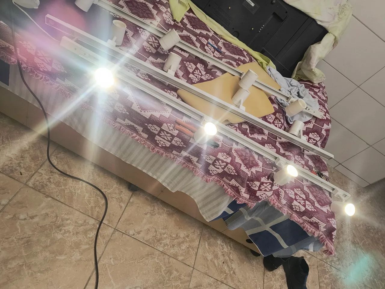 TRILHO COM SPOT - Foto 2