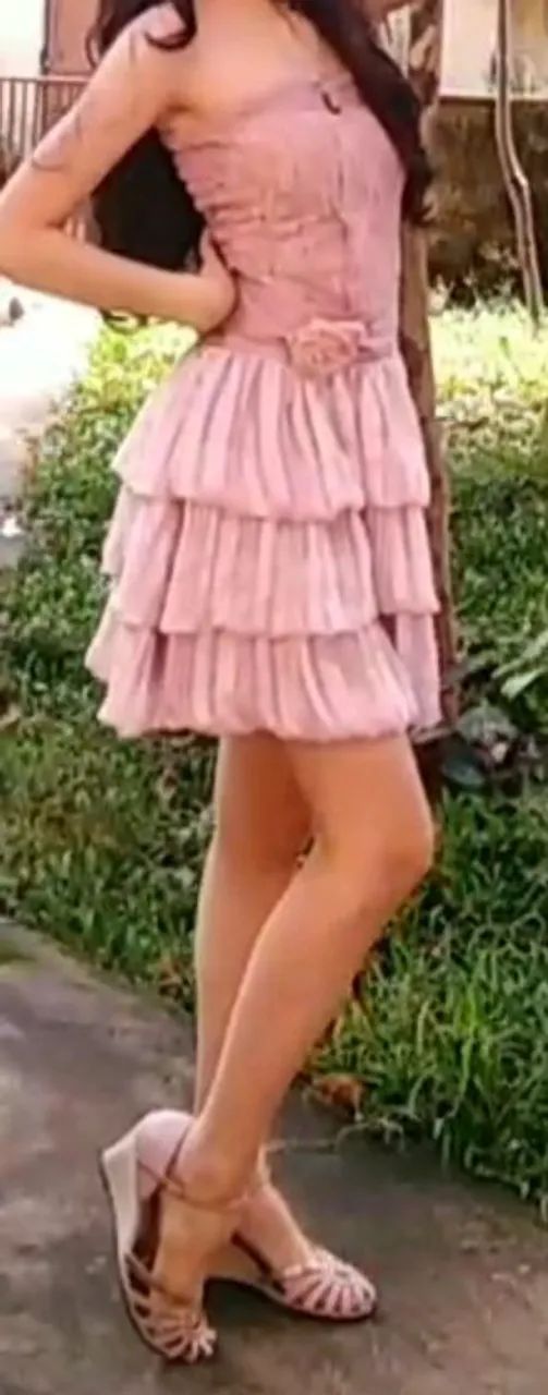 Vestido de Festa Rosa com Detalhes em Renda - Foto 3