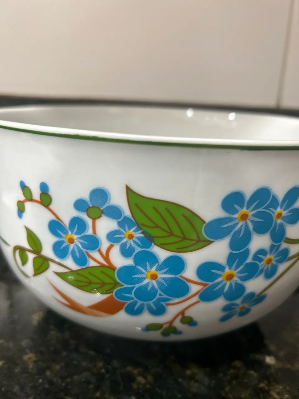 Bowl em porcelana com motivo floral
