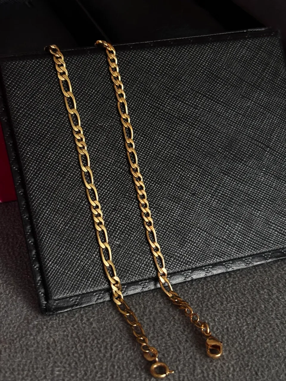 Corrente de Ouro Figaro - Elegância e Estilo!