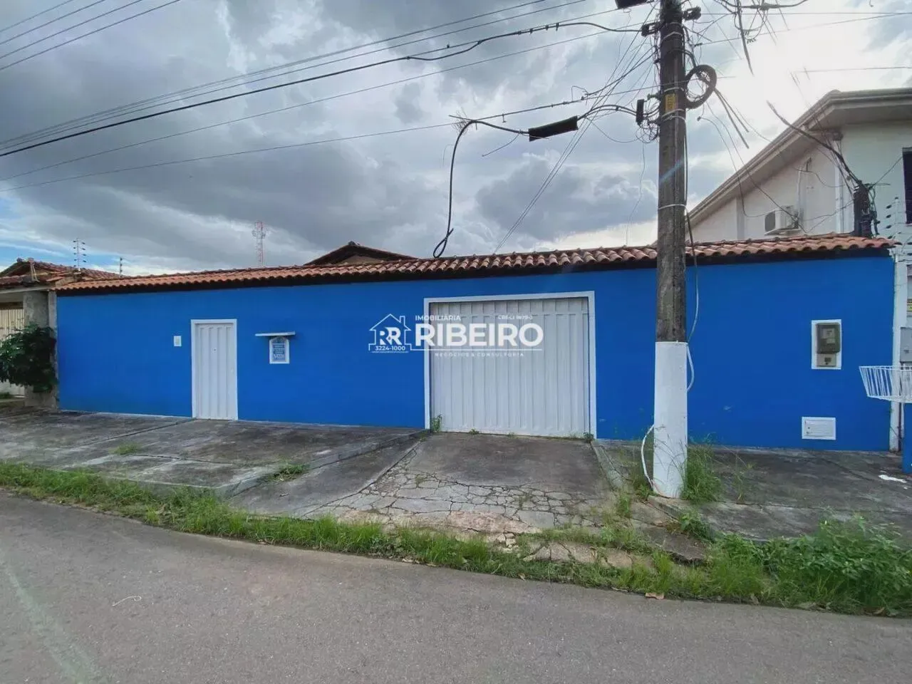 Imóvel para venda possui 221 metros quadrados com 4 quartos em Rio Madeira - Porto Velho -