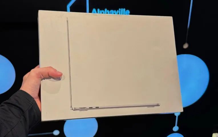 MacBook Air M4 Novo Lacrado | aceitamos troca e parcelamos - Foto 2