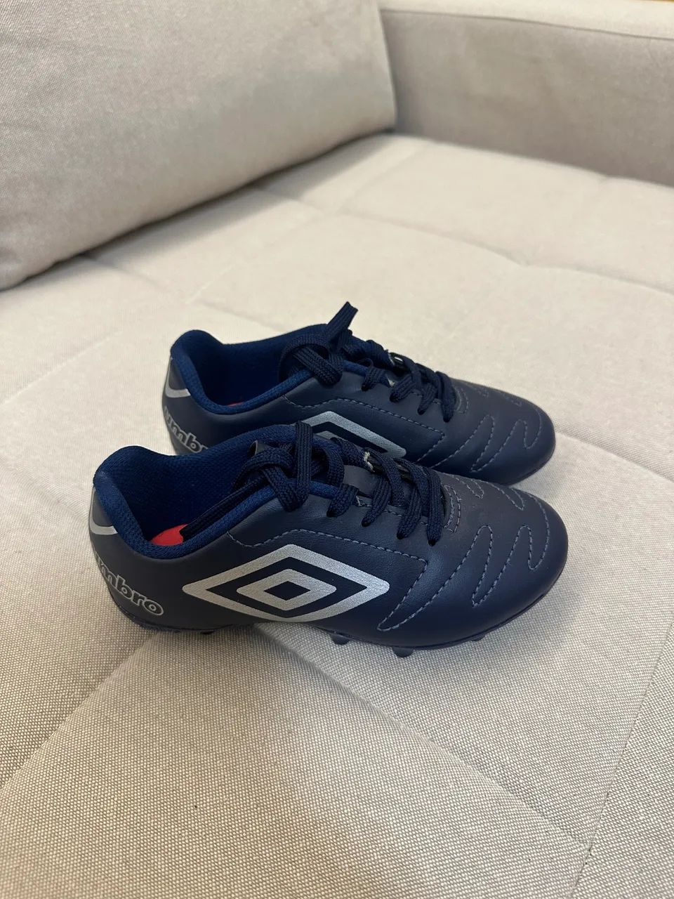 Chuteira Umbro Futebol Infantil TAM 28