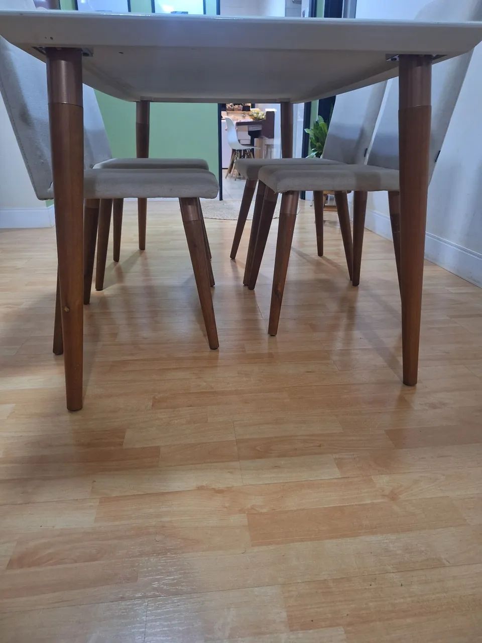 Mesa com 4 cadeiras Mobly64840826523395121