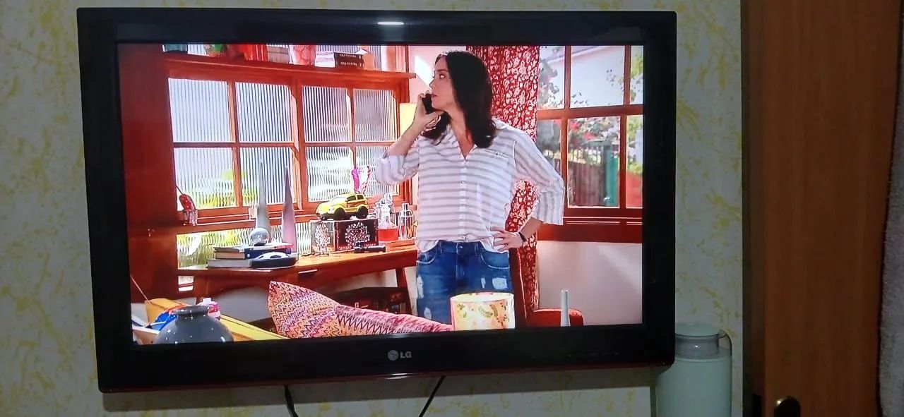 TV LG 32LM3400 - Foto 2
