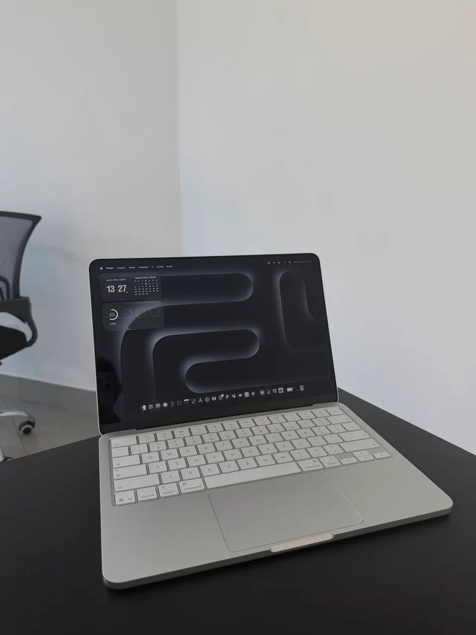 MacBook NEO 8/256gb 13? Silver - 100% (7 ciclos) - Completo