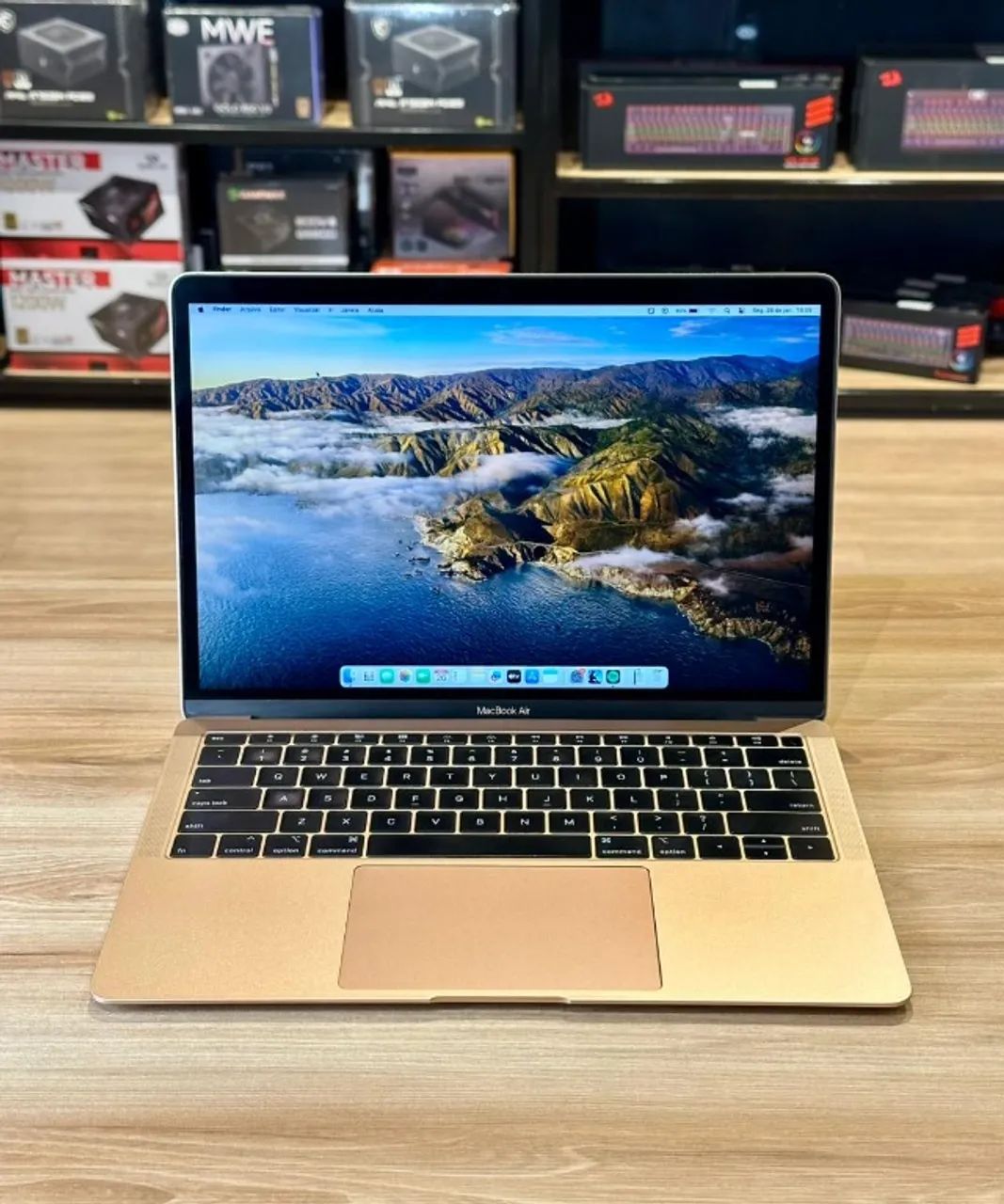 【美品】MacBook Air 2020 i5/8GB/512G_GLD Best Option Notebook - Macbook Air 2020 - i5 - 8Gb Ram - Intel
