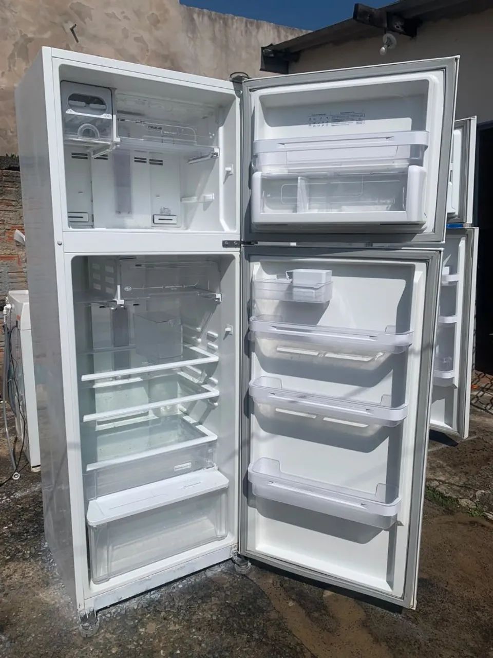 Vendo geladeira Electrolux 