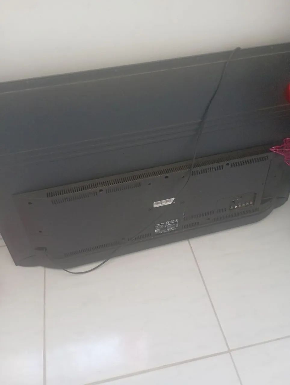 Tv TCL 42 polegadas retirada de peça 