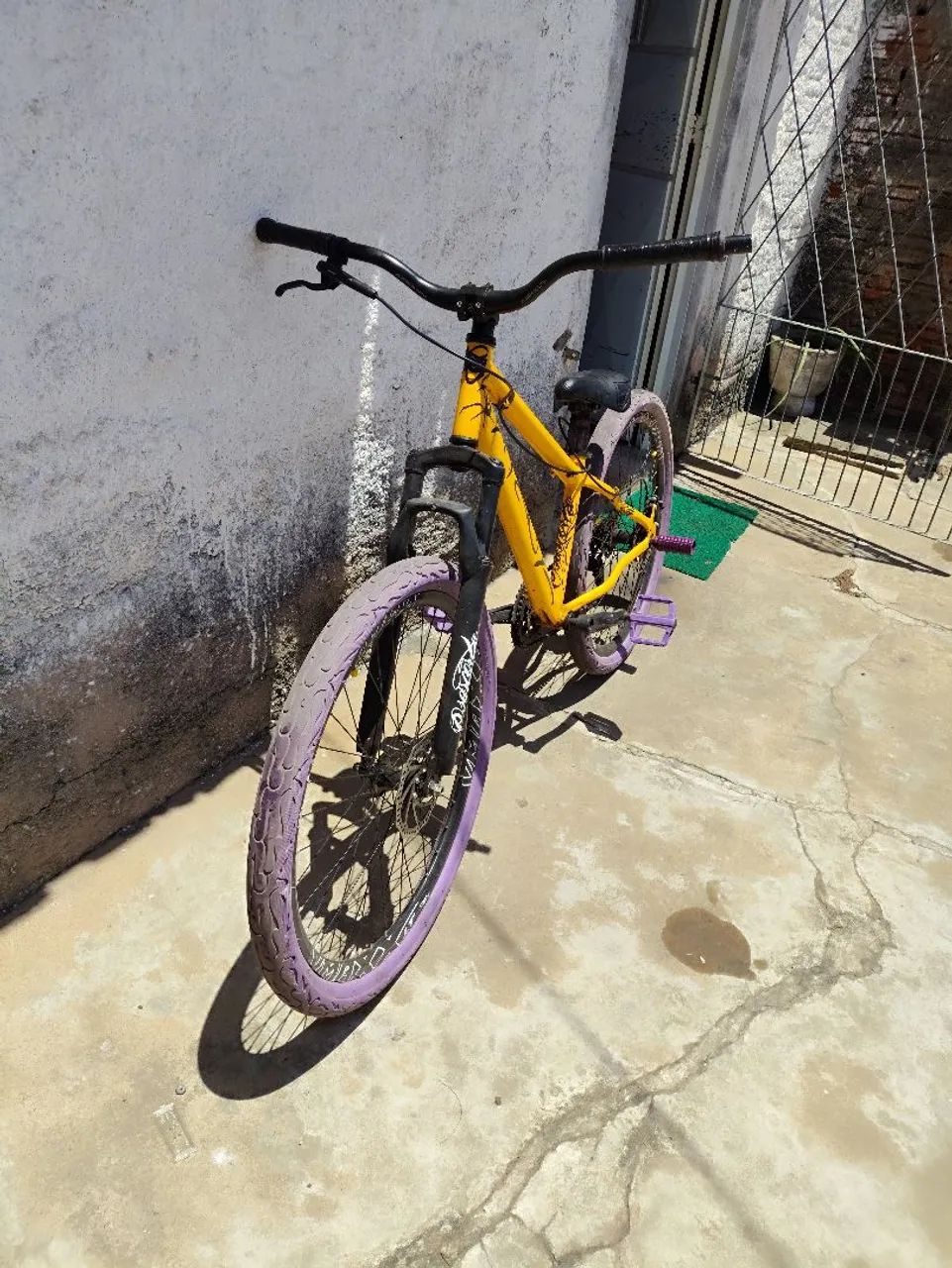 VENDO BICICLETA DE GRAU ARO 26 - Foto 2