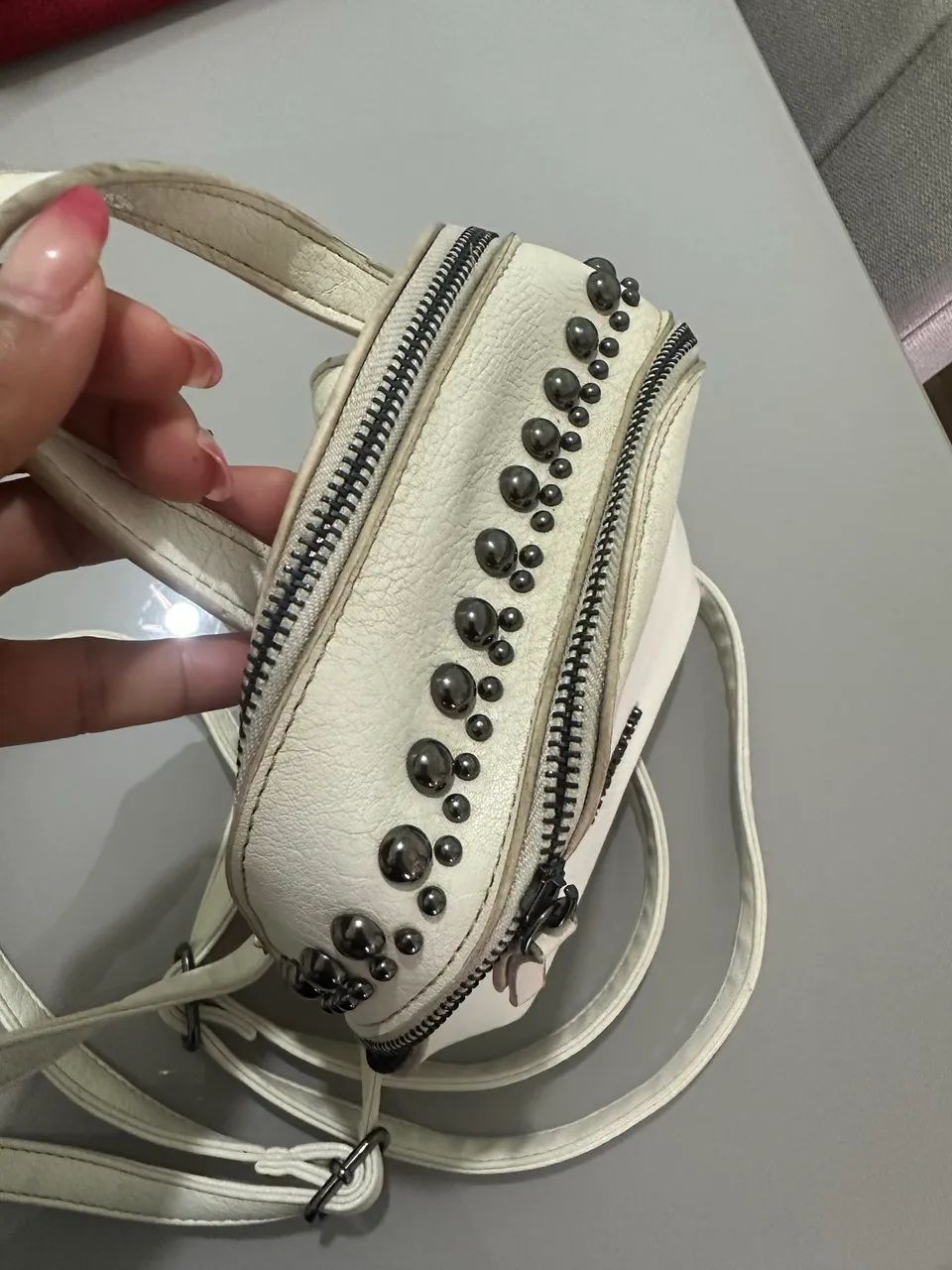 Mini Mochila Feminina Tachas Cravo e Canela - Foto 3