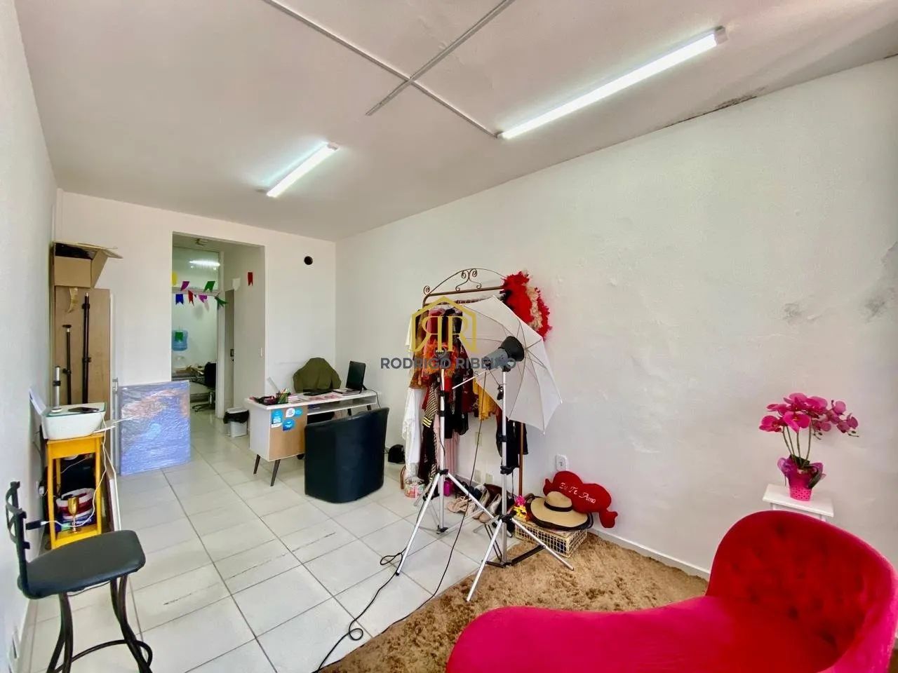 Sala comercial em ótima localização! - Foto 6