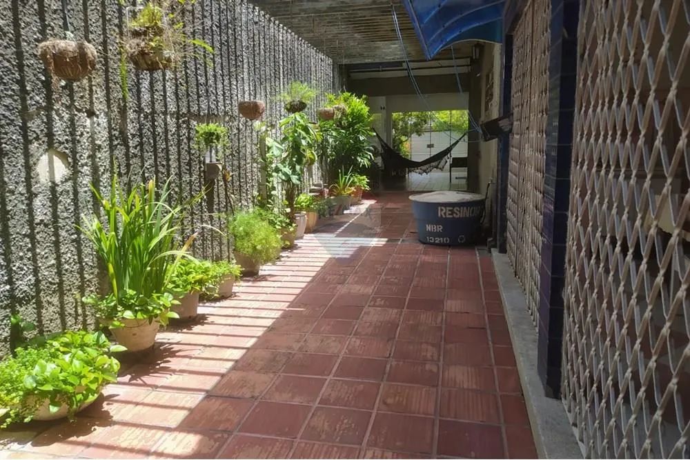 "Casa 300 m² na Madalena, Coração do Recife, 7 Quartos" - Foto 5
