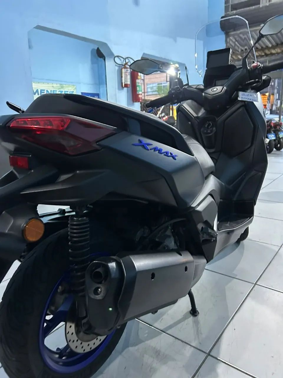 Xmax connected - Foto 4