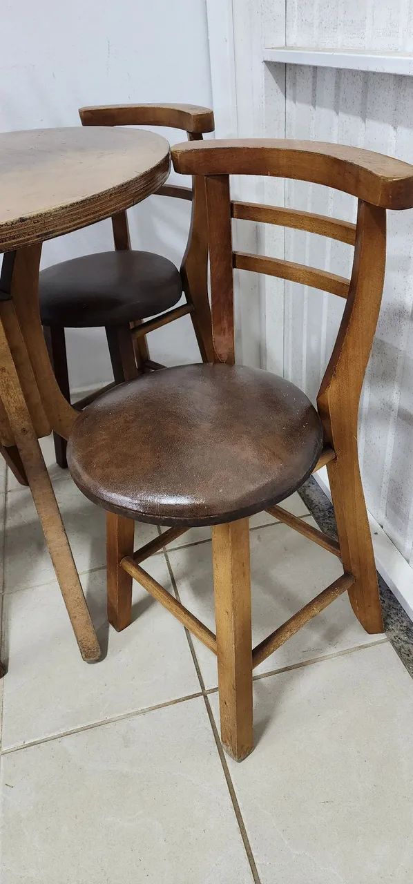 Conjunto de mesa e 4 baquetas em madeira maciça  - Foto 5