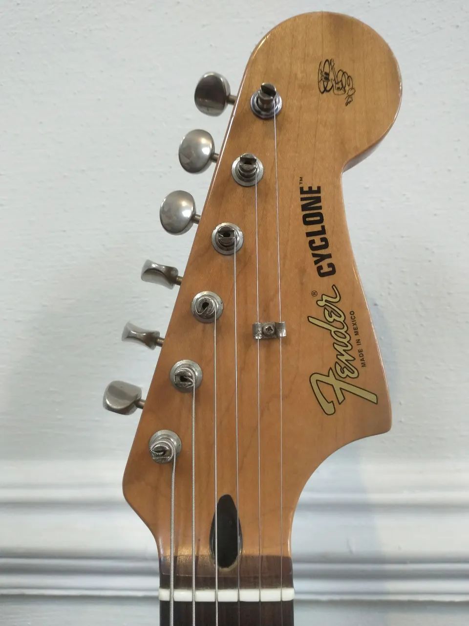 Fender Cyclone Made in Mexico - Instrumentos musicais - Bela Vista