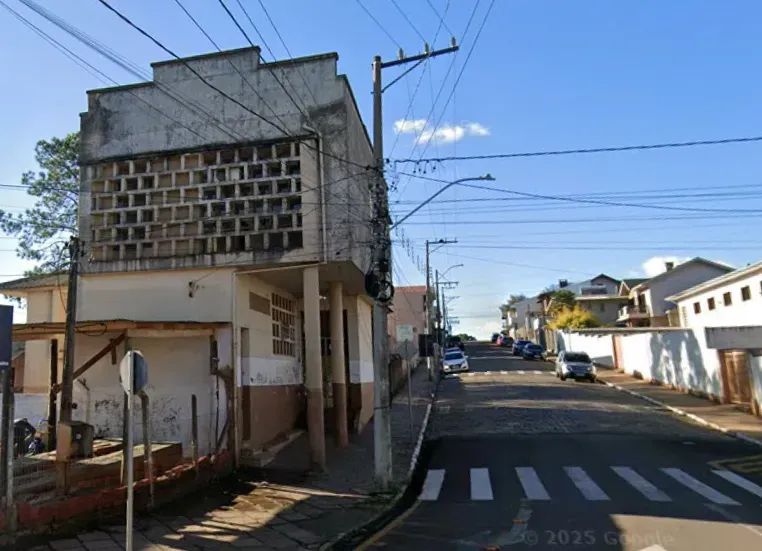 Prédio comercial em leilão - Centro - Lagoa Vermelha - RS - Foto 2