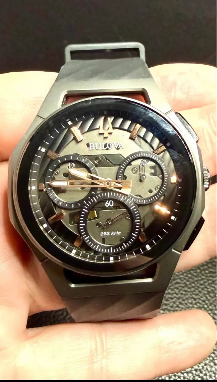 Relógio Bulova curv titaniun impecável  - Foto 2
