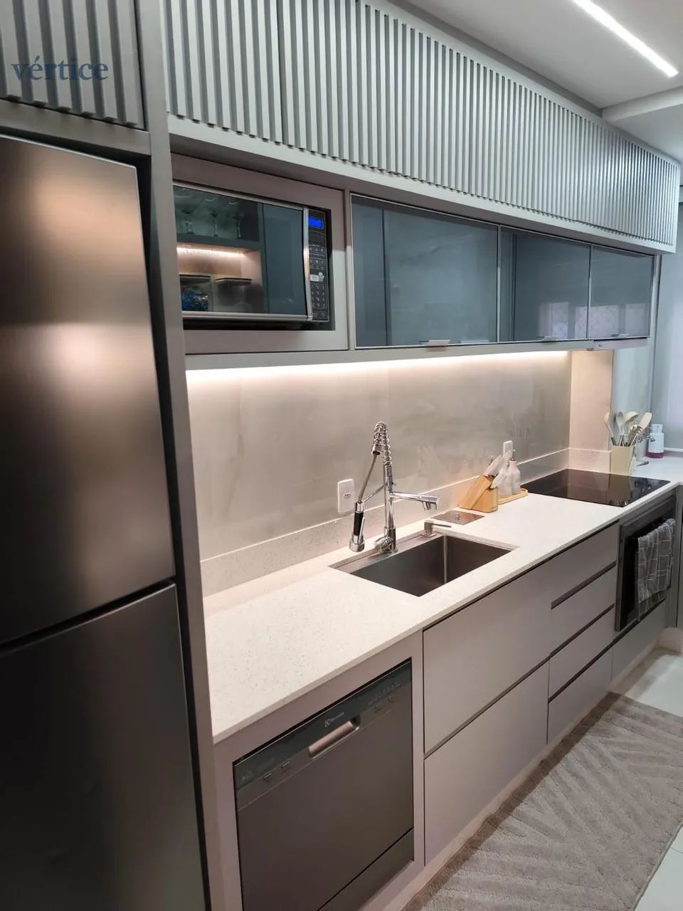 Apartamento à venda em Maringá, Jardim Tropical, com 2 quartos, com 45 m² - Foto 2