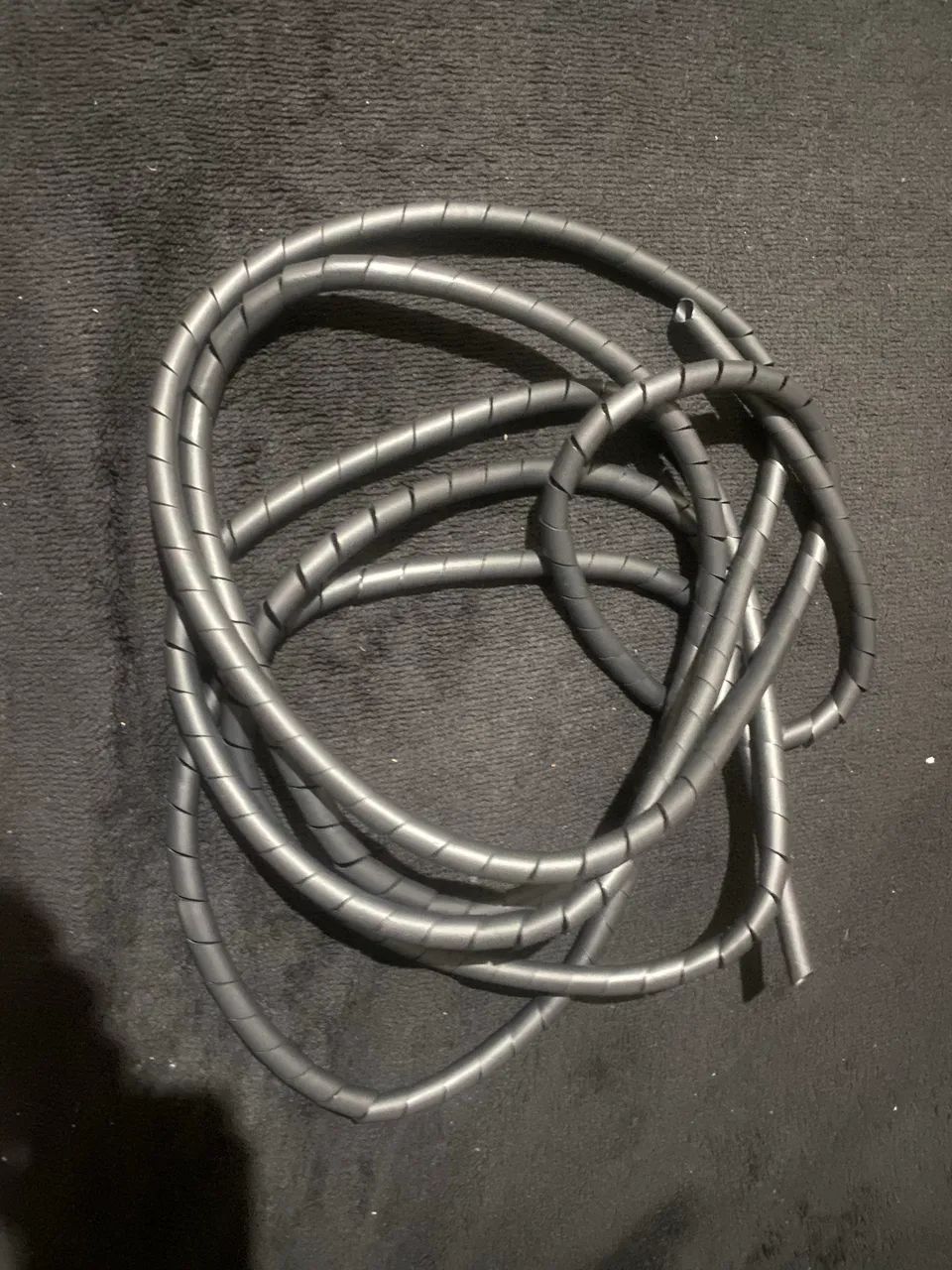 Organizador de fios e cabos 