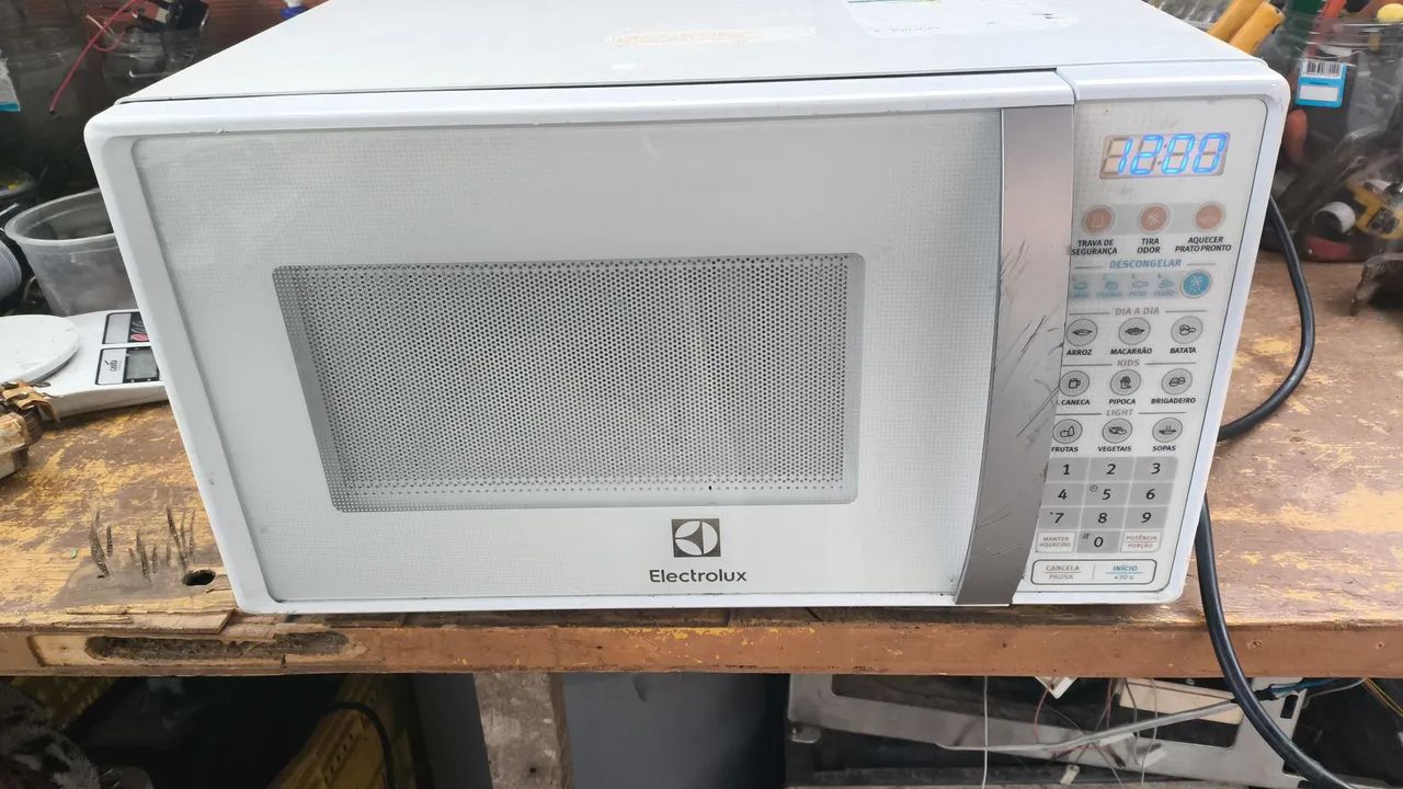 Microondas Eletrolux 20 litros 