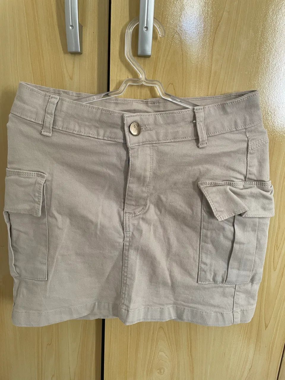 Saia Cargo Mini Bege Feminina  - Foto 3
