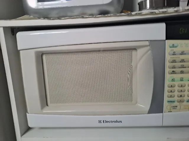 Micro-ondas Electrolux branco 