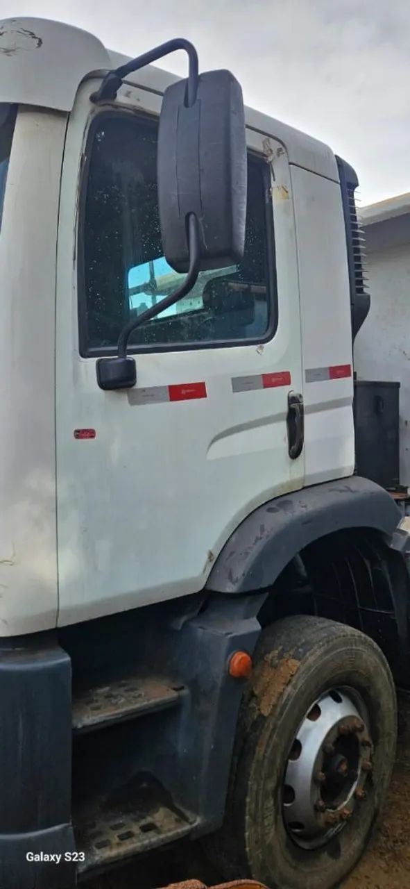 VW 31.320 6x4 Constellation - Foto 2