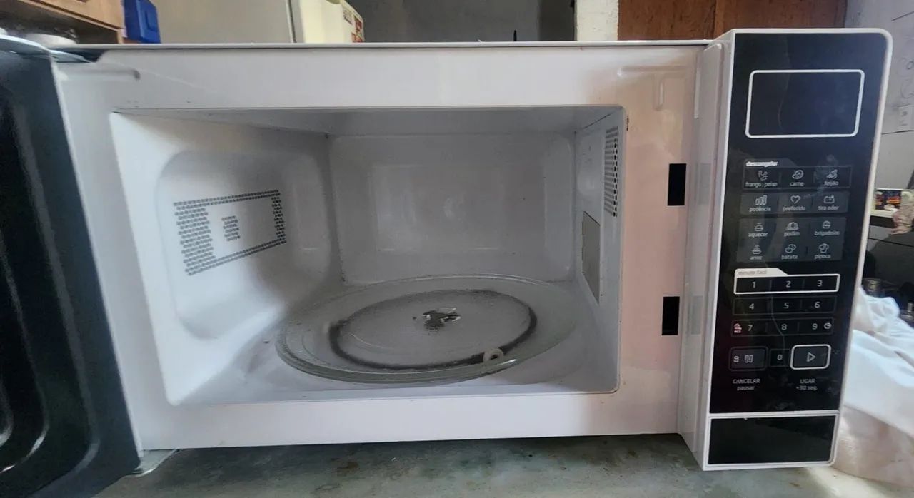 Micro-ondas Midea 20 litros