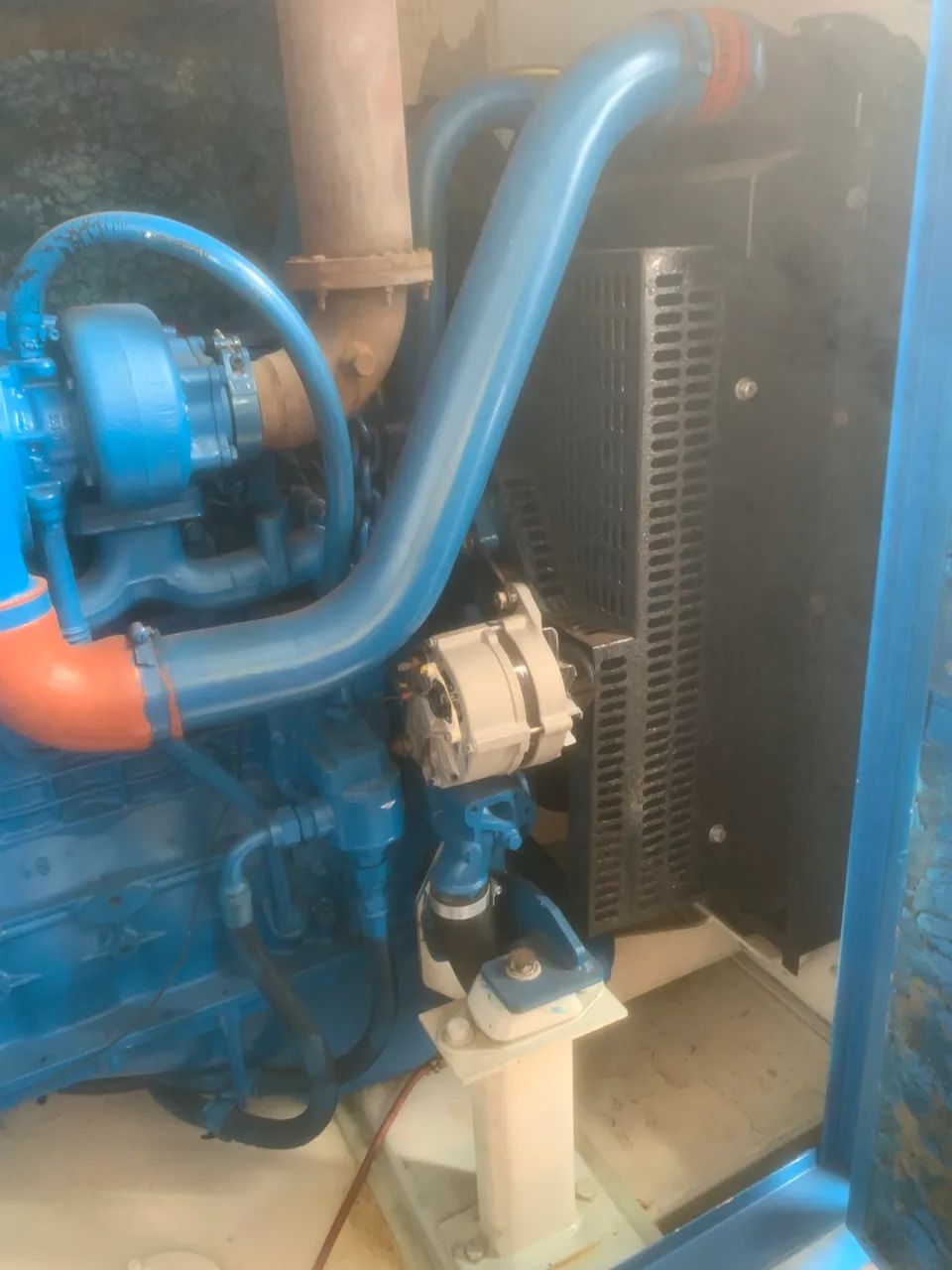 Grupo Gerador 150 kVA FPT Carenado Revisado - Ideal para obra, fazenda, empresa, comércio?
