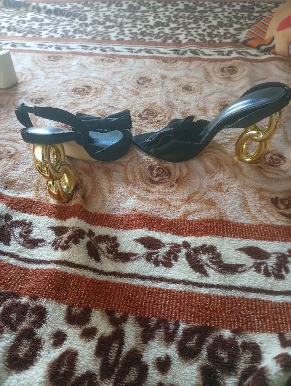 Roupas e sapatos  - Foto 4
