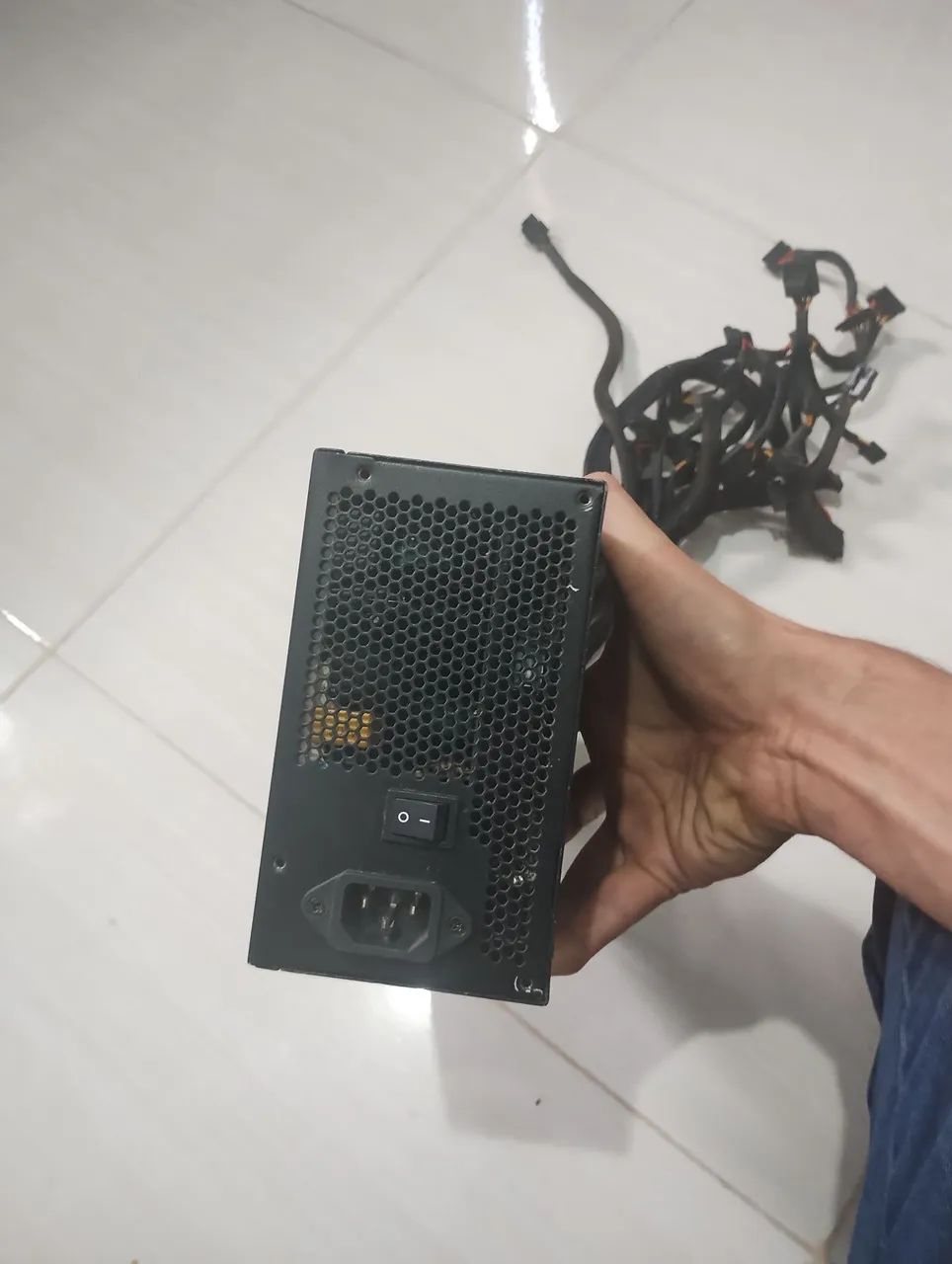 Fonte ATX 750W  com defeito leia a descrição - Foto 2