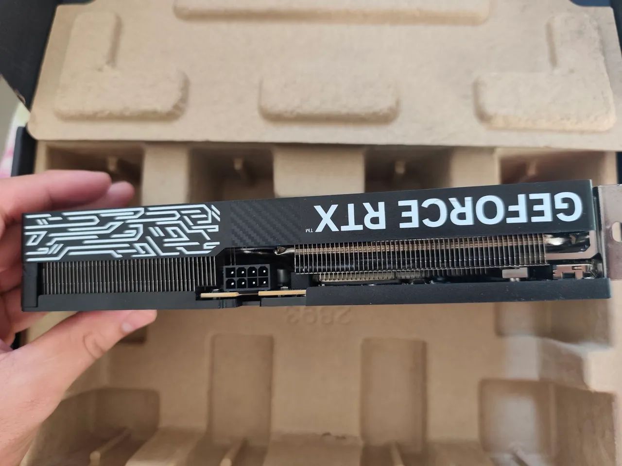 Placa de vídeo RTX 5060 8GB Galax  - Foto 2