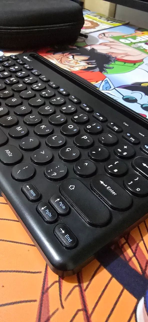 Teclado bluetooth APP-TECH com carregamento USB - Foto 2