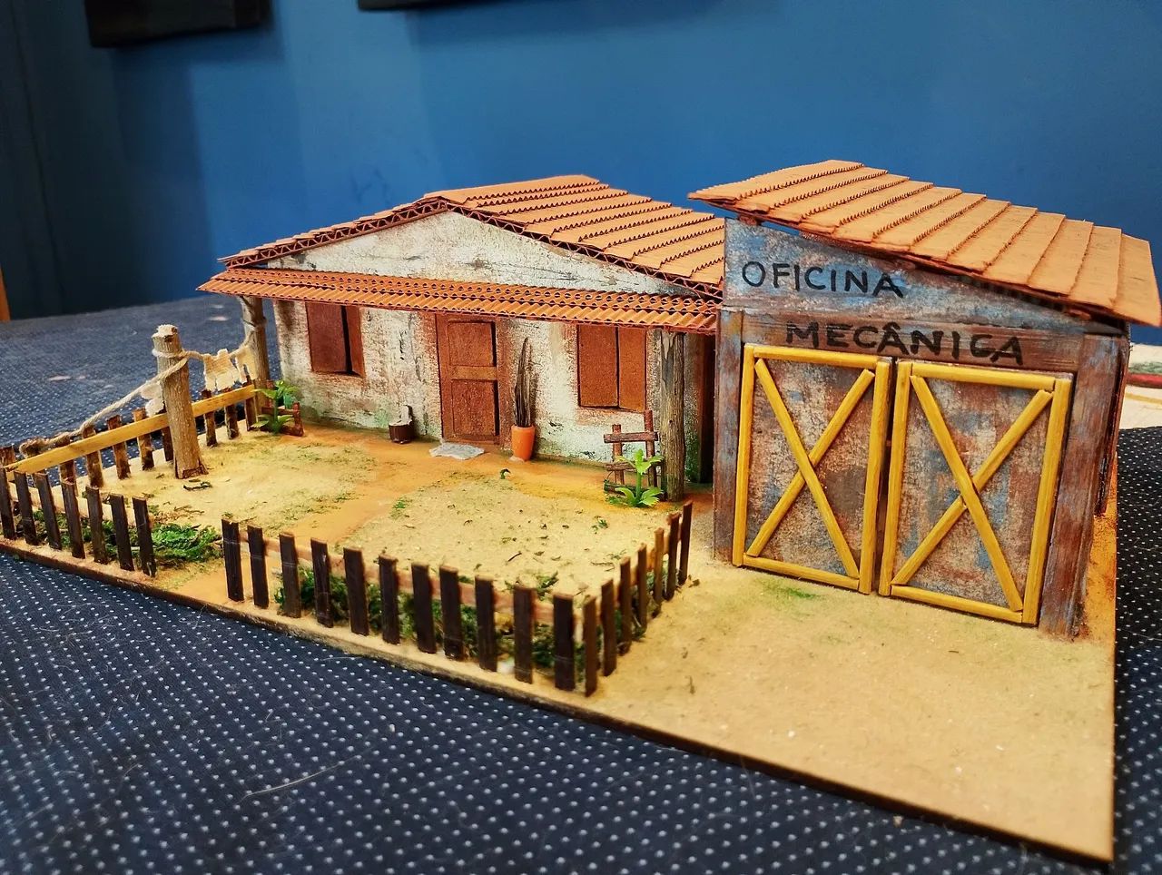 Maquete/Diorama - Casa/Oficina 1/43