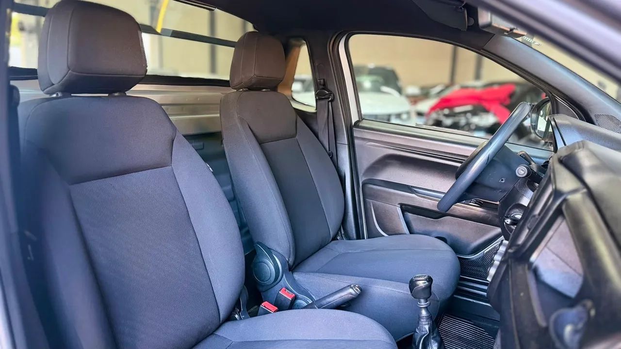 Fiat Strada Endurance 1.4 Flex 8V CS Plus 2023 - Foto 4