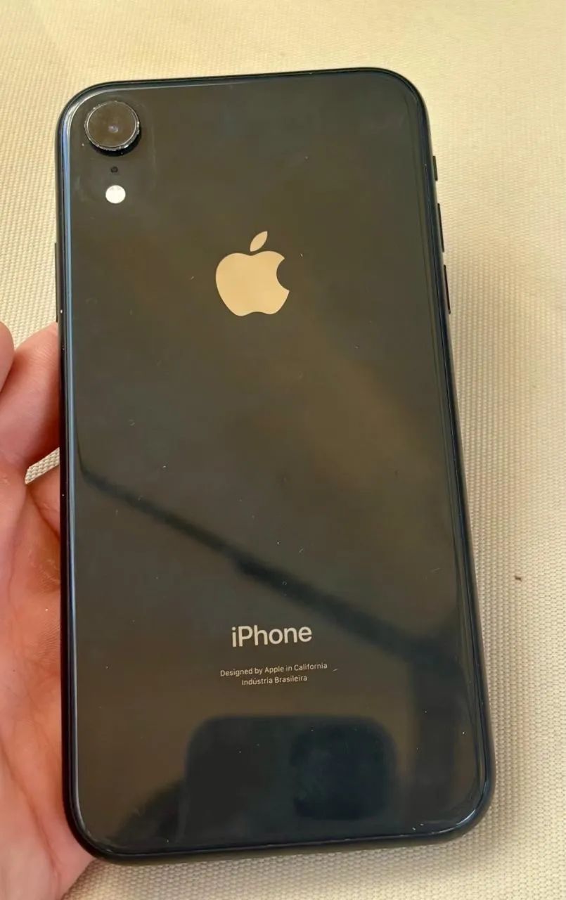 iPhone XR preto 64Gb 