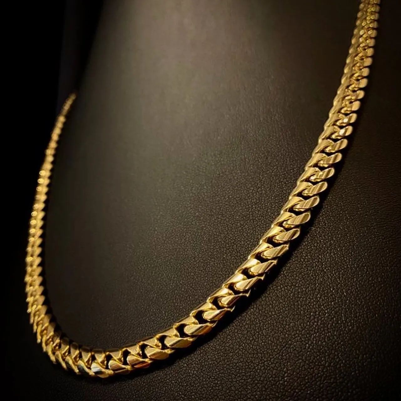 Cuban Link Miami em Ouro 18k 750
