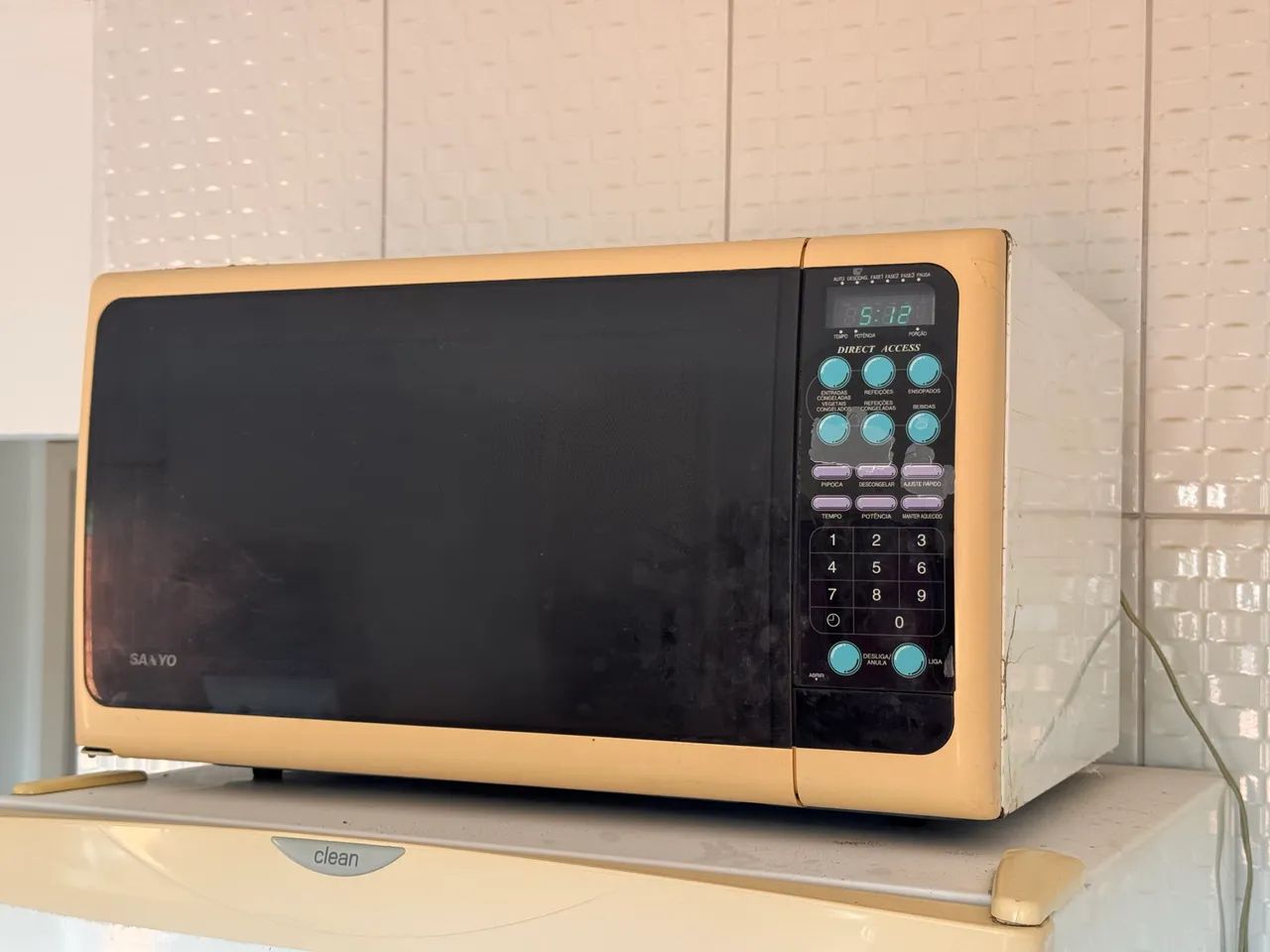 Micro-ondas Sanyo Usado - Funcionando Perfeitamente! - Foto 2