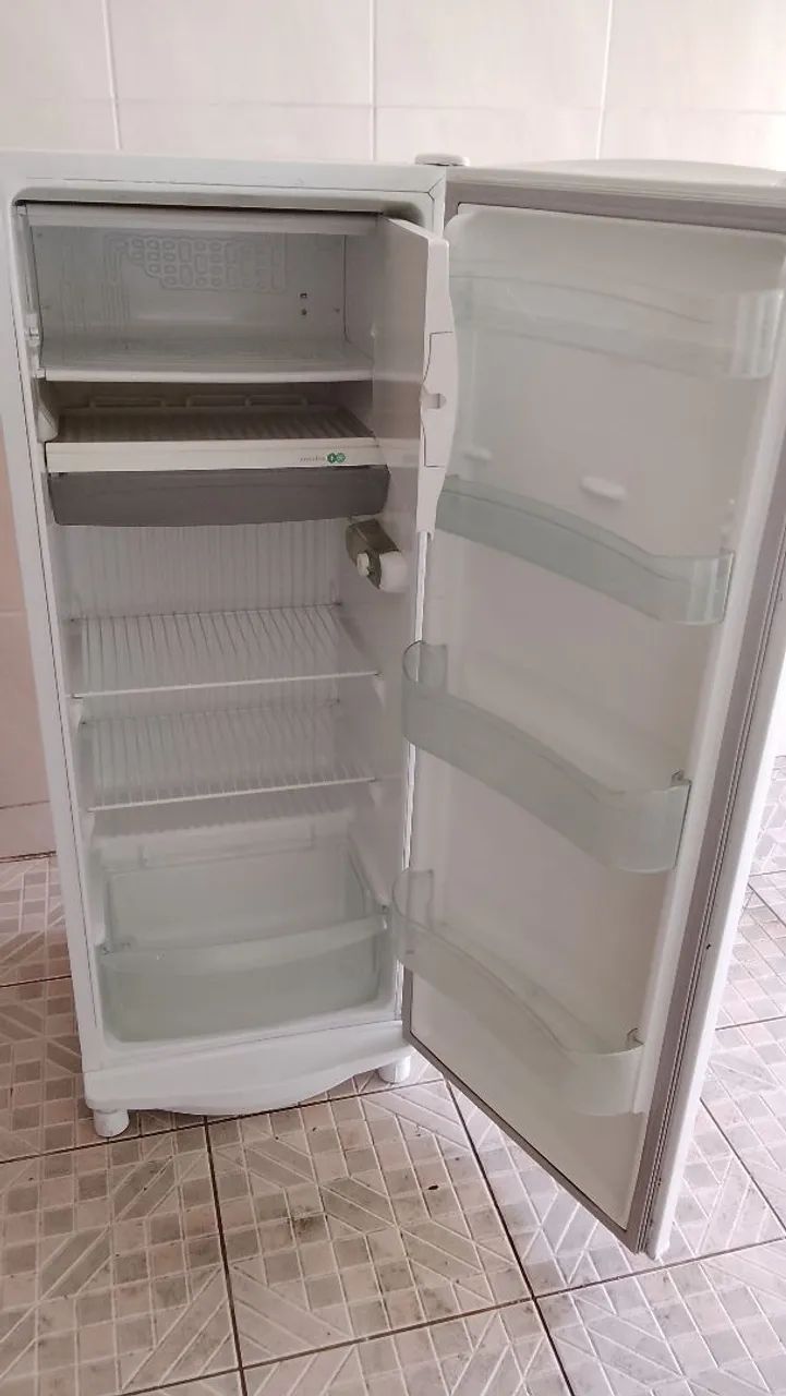 Geladeira Consul comum  - Foto 3