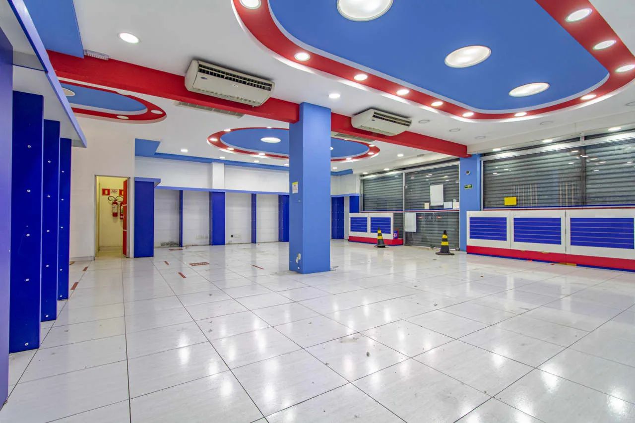 Loja na Avenida Pedro Severino Júnior, 65  700 m² - Foto 4