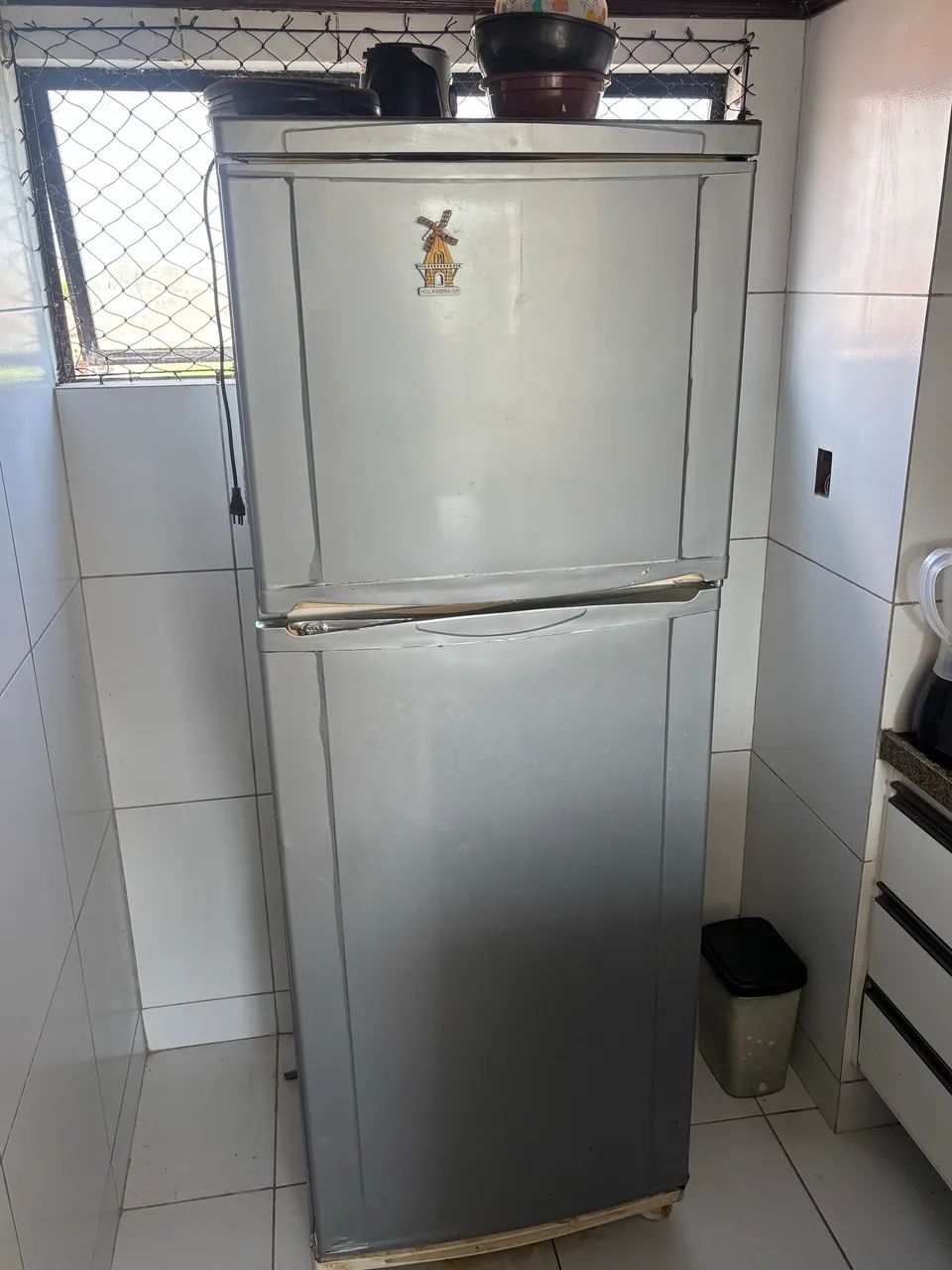 Vendo geladeira 