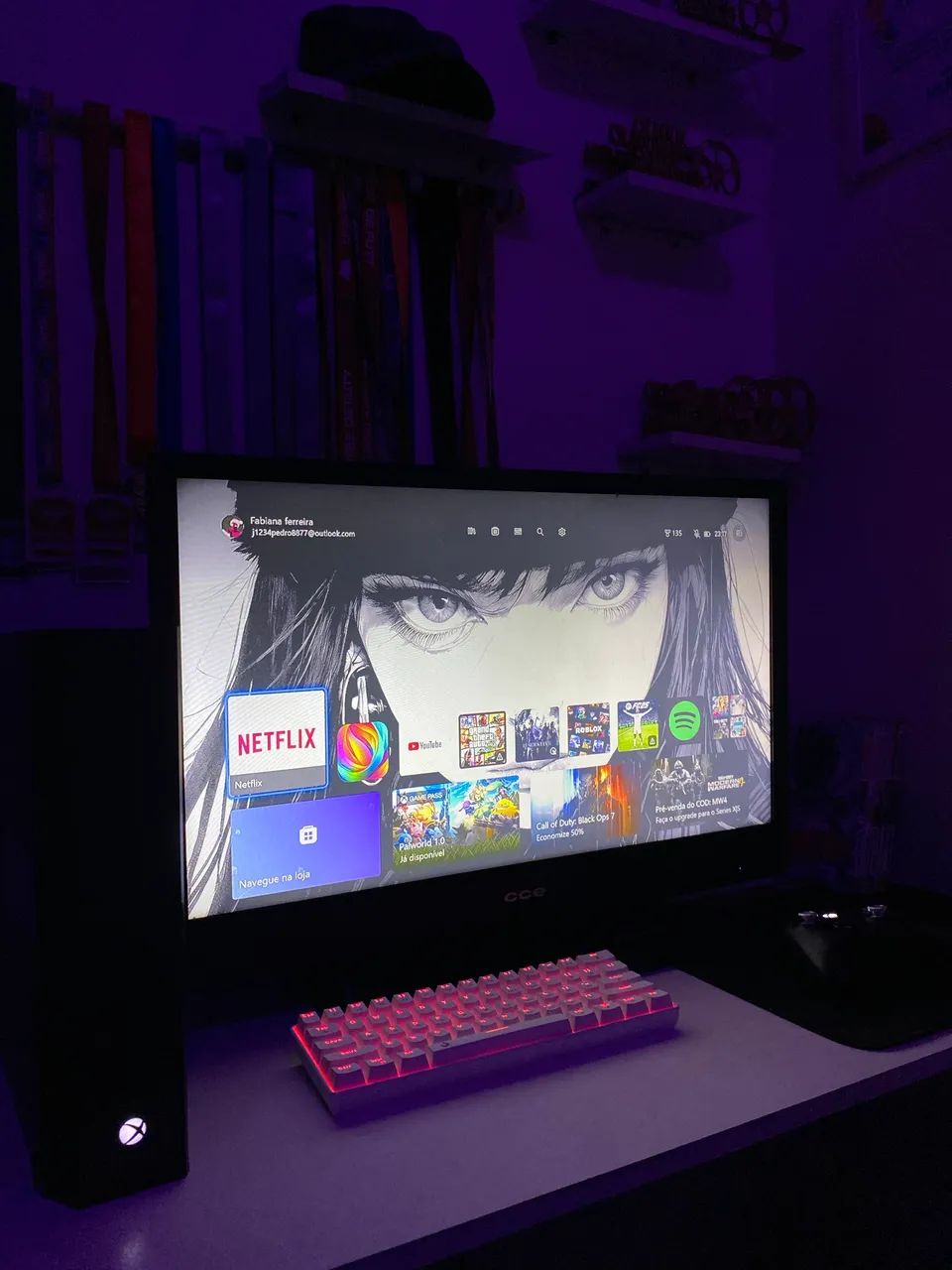 Televisão 32 polegadas, CCE, ACEITO TROCAR EM MONITOR!!
