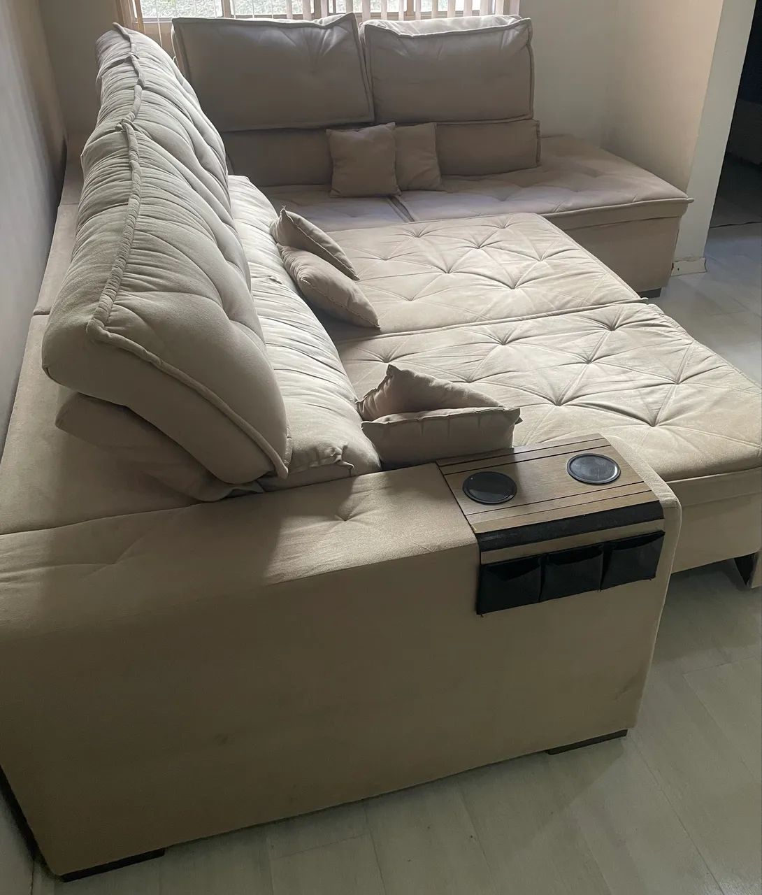 Sofá cama retrátil e reclinável